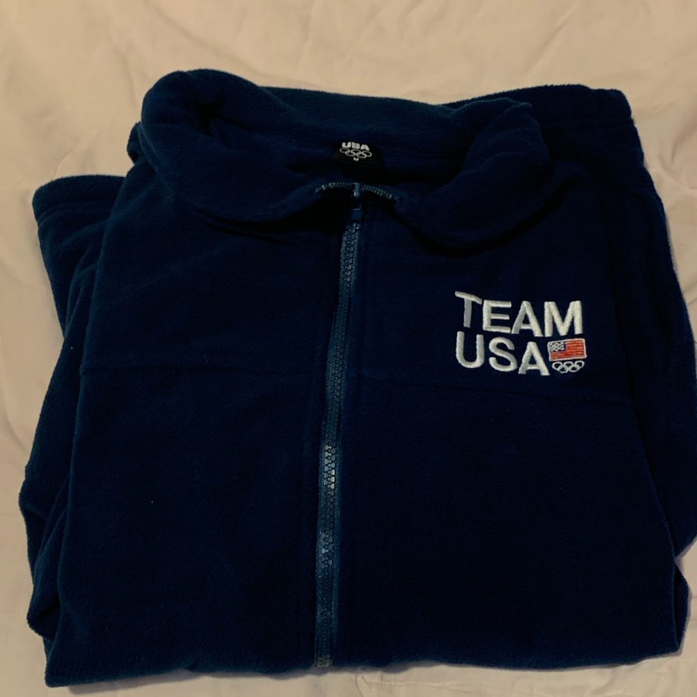 BUNDLE USA FLEECE JACKETS